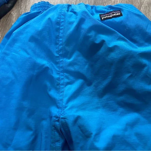 Patagonia and North Face Cozy Bundle, Reversible Jacket and Quilted Joggers - Picture 3 of 15